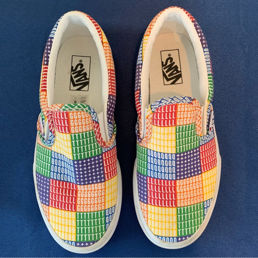 Vans Unisex Rainbow Pride Classic Slip-On Sneakers - Picture 3 of 11